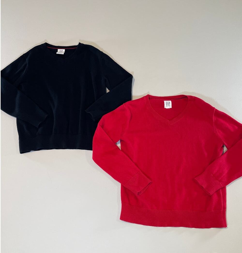 Set of 2 Gap Boys Organic Cotton V Neck Sweaters S
